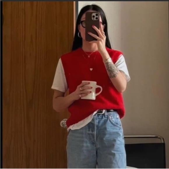 Vintage Angora Lambswool vest top cherry red size small ribbed v neck - Picture 7 of 7